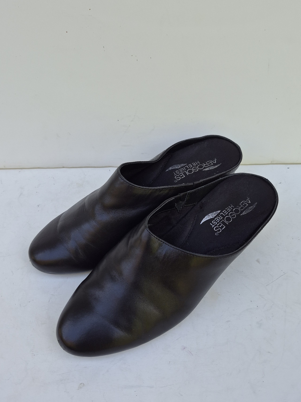 AEROSOLES Black Slip-On Leather Mules